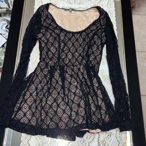 Catherine Malandrino black lace peplum blouse with nude lining